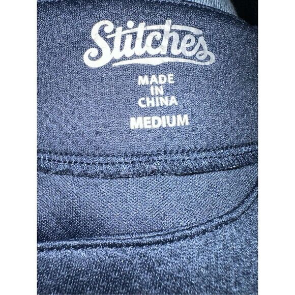 Stitches New York Yankees Team Logo MLB Men’s Medium Shirt Embroidered button up - Picture 5 of 5